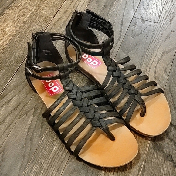 💥POP by Edl Sz 9 Gamble sandal black strappy - Picture 1 of 6
